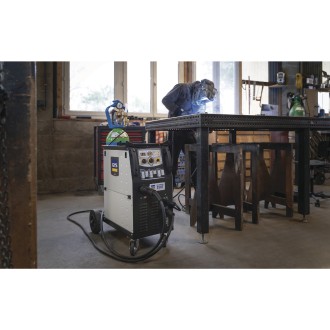POSTE MULTIPROCEDES TRIPHASE MULTIWELD 250T EQUIPE